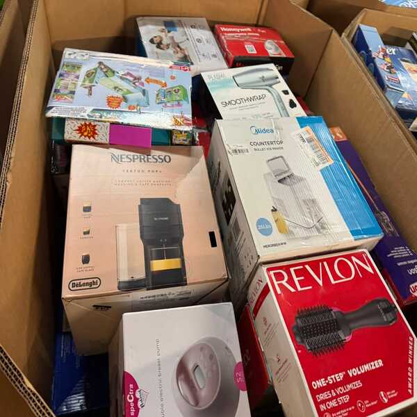 Kitchen electronics appliances