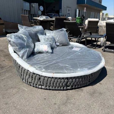Wholesale OVE Decors Costa Del Sol round daybed for bulk buyers in USA and Canada