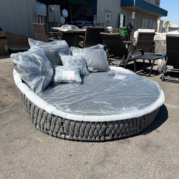 Wholesale OVE Decors Costa Del Sol round daybed for bulk buyers in USA and Canada