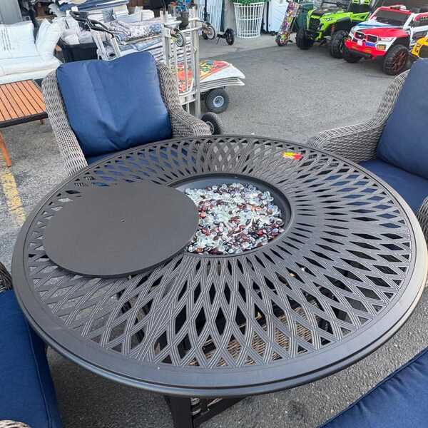 Wholesale 5-piece patio set with fire pit table for bulk buyers in USA and Canada