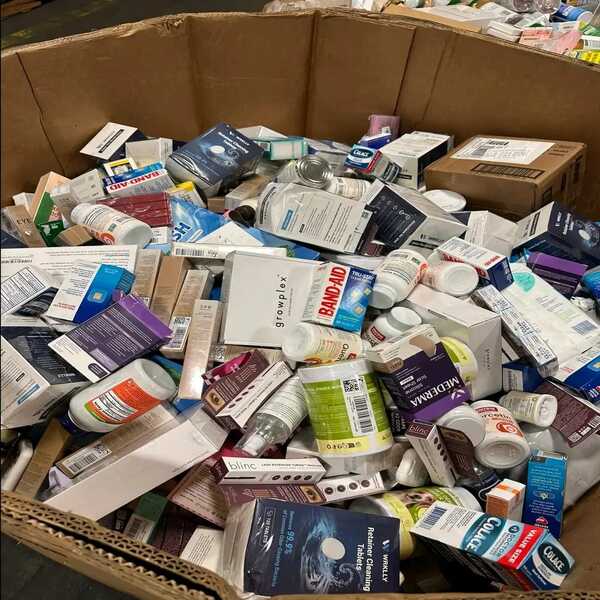 HBA pallets with mixed health and beauty products for resale